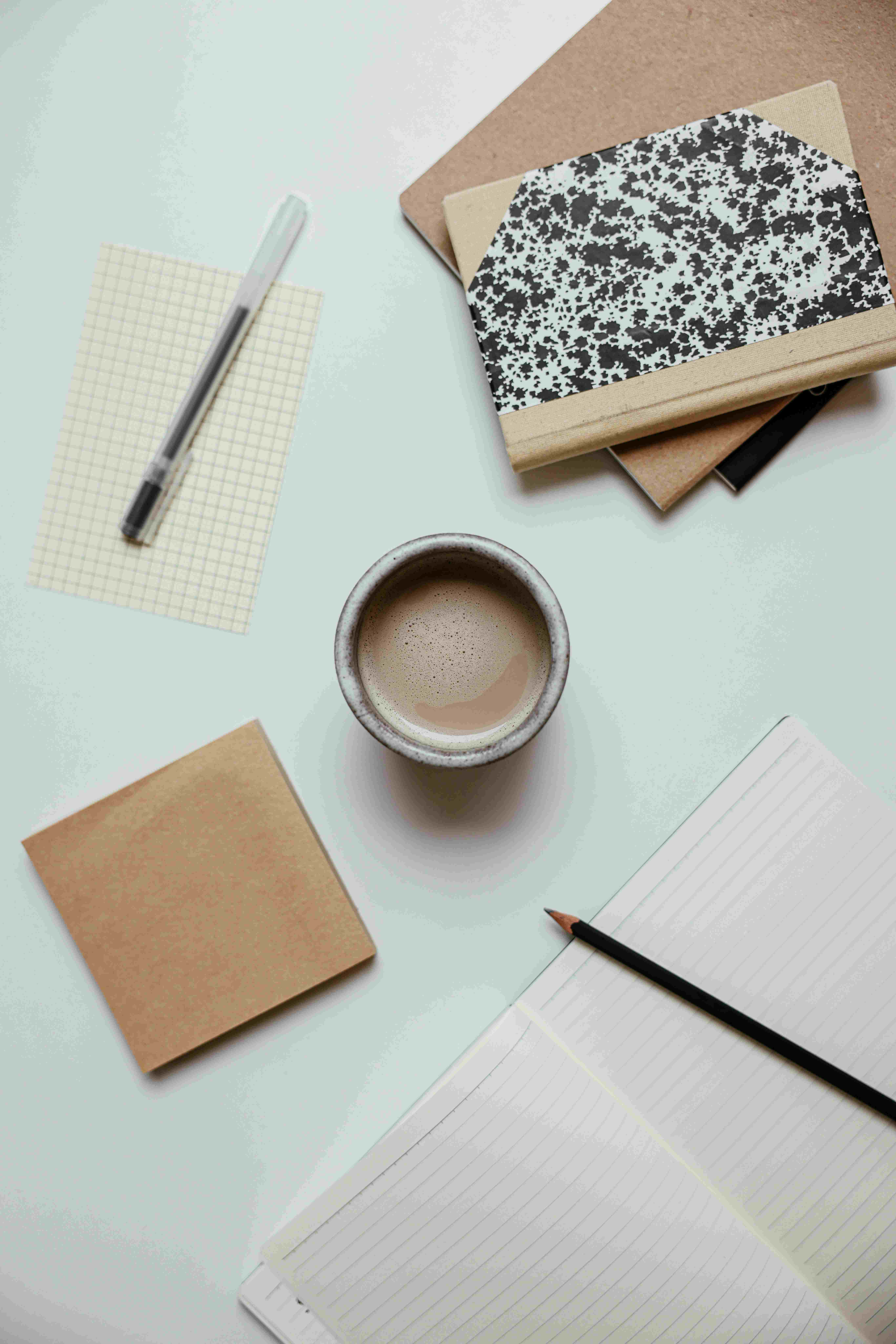 notizbuch stift aufgeräumter schreibtisch_0024.jpeg